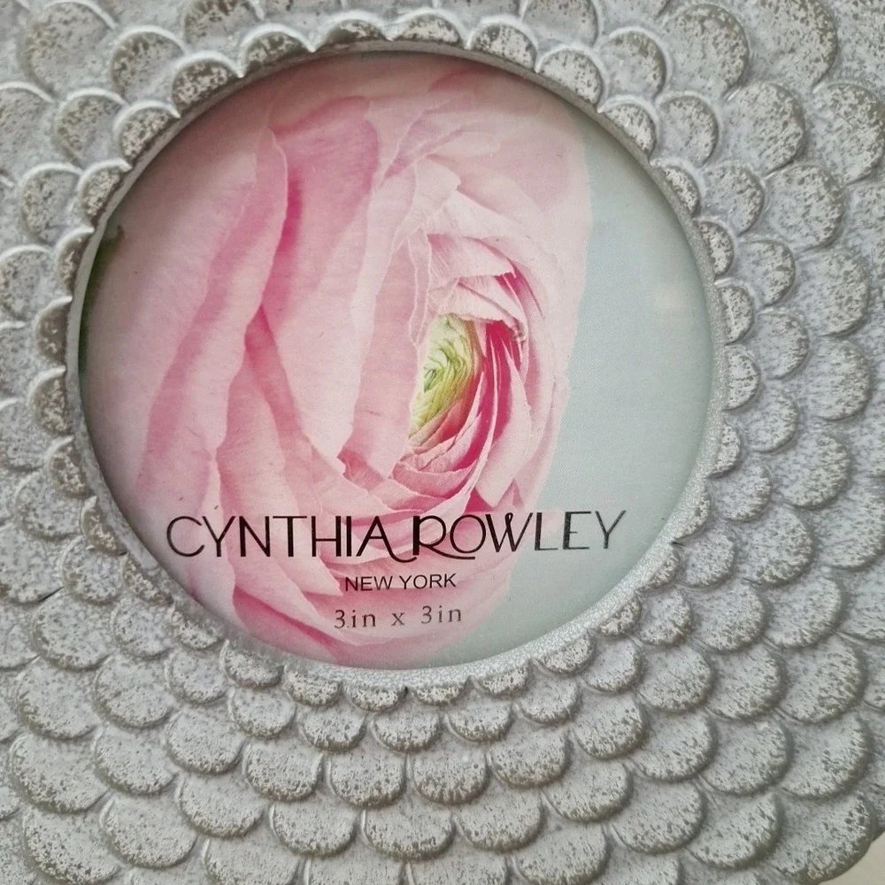 Cynthia Rowley New York Solid Stone Floral Circle Photo Picture Frame 3x3 NEW